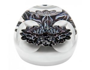 Paperweight Dahlia noir numbered edition limited to 50 pieces