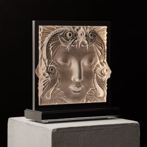 Masque de Femme lamp
Clear crystal, chrome finish